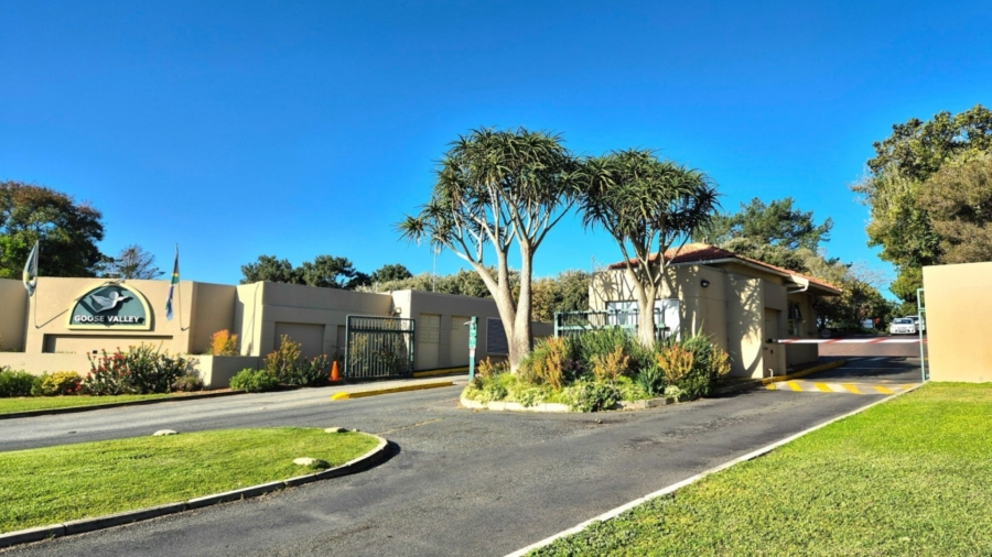 4 Bedroom Property for Sale in Goose Valley Western Cape